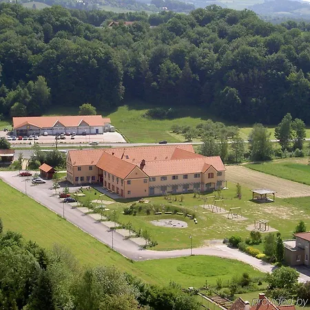 Jufa - Bio Landerlebnis Poellau